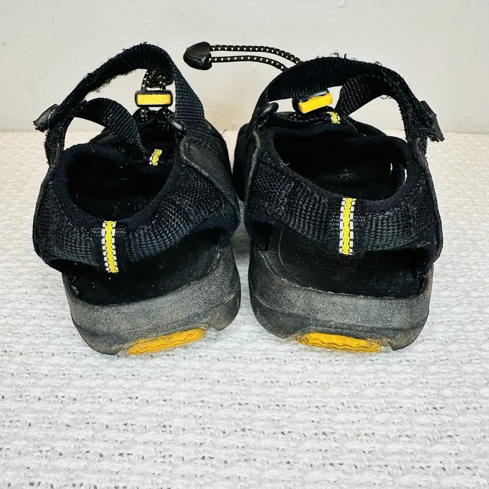 Keen Kids Newport H2 Sandals Waterproof Black Summer‎ Travel Hiking Fish -sz 2